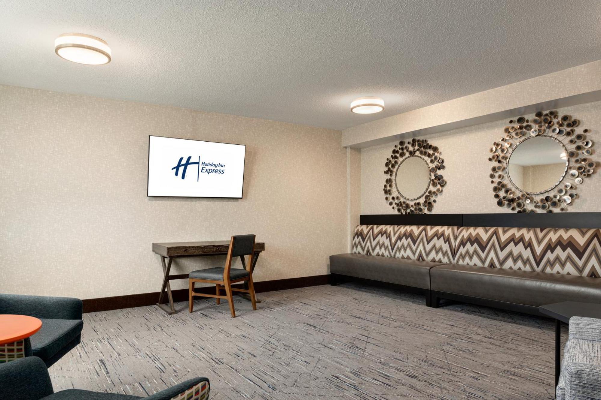 Holiday Inn Express Baltimore At The Stadiums By Ihg Bagian luar foto