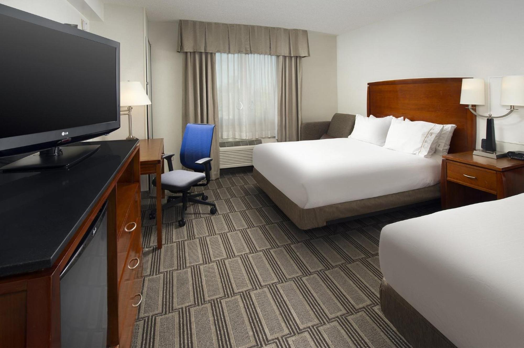 Holiday Inn Express Baltimore At The Stadiums By Ihg Bagian luar foto
