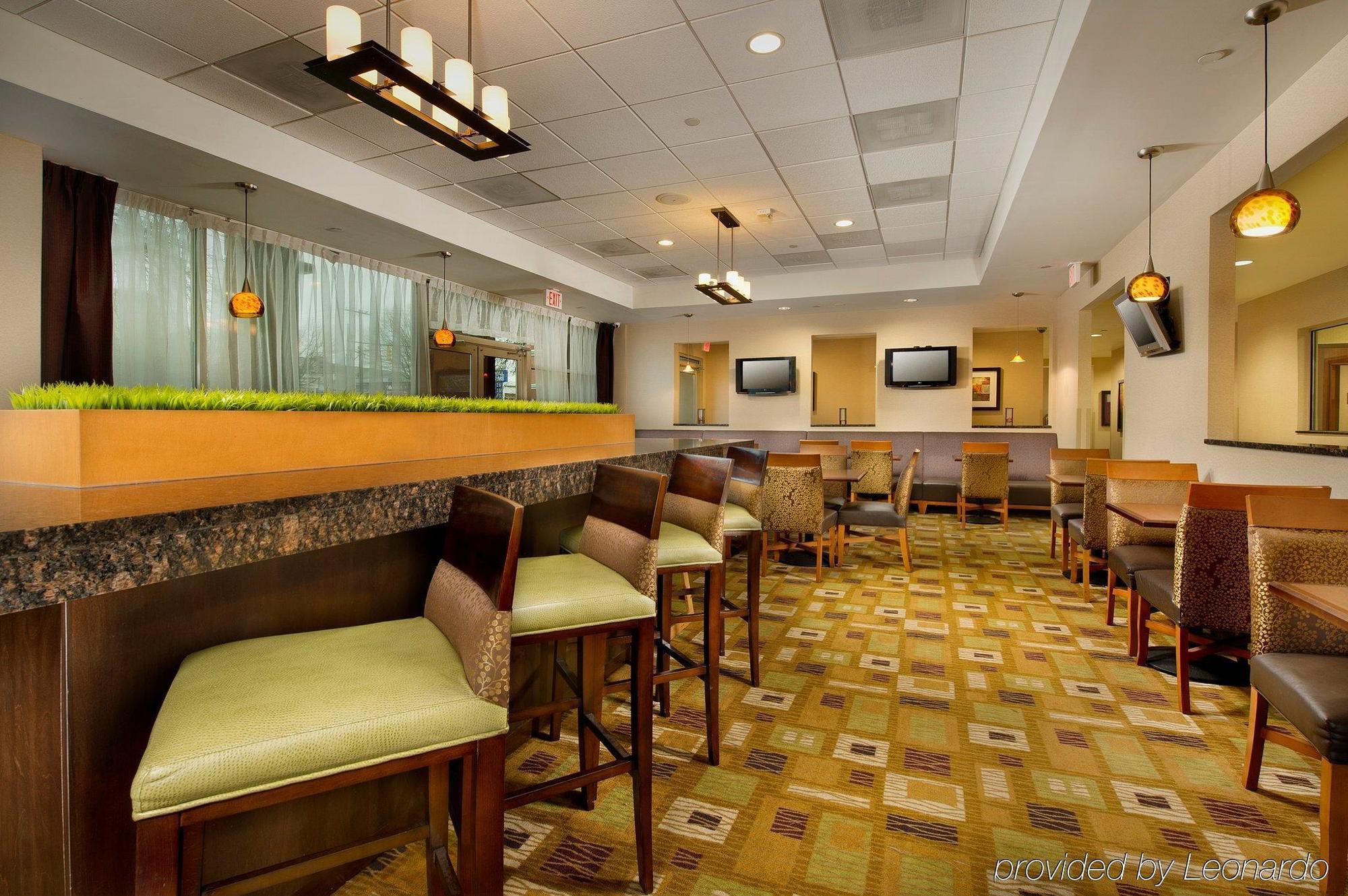 Holiday Inn Express Baltimore At The Stadiums By Ihg Restoran foto